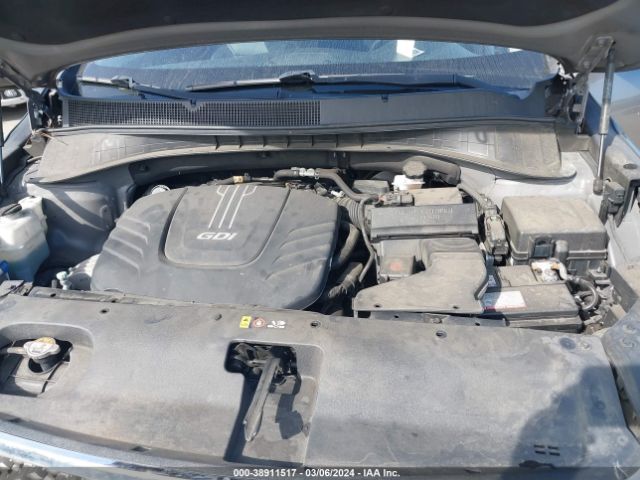 5XYPK4A57HG307178 KIA Sorento 3.3l Sx