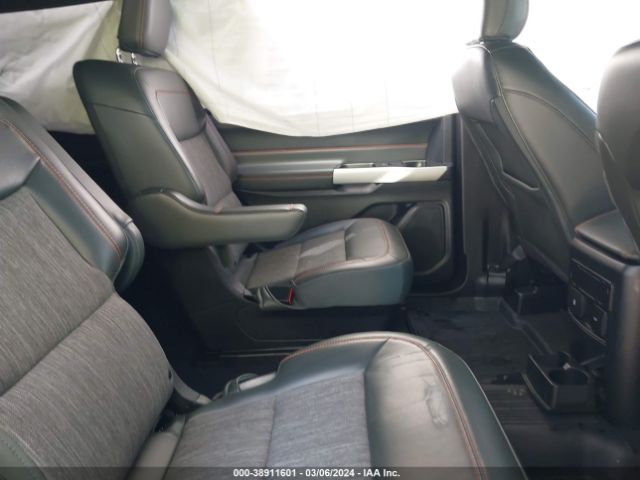 1FMSK8JH8NGB67044 Ford Explorer Timberline