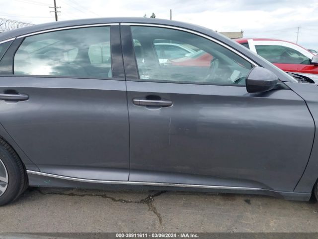 1HGCV3F44JA000686 Honda Accord Hybrid Ex
