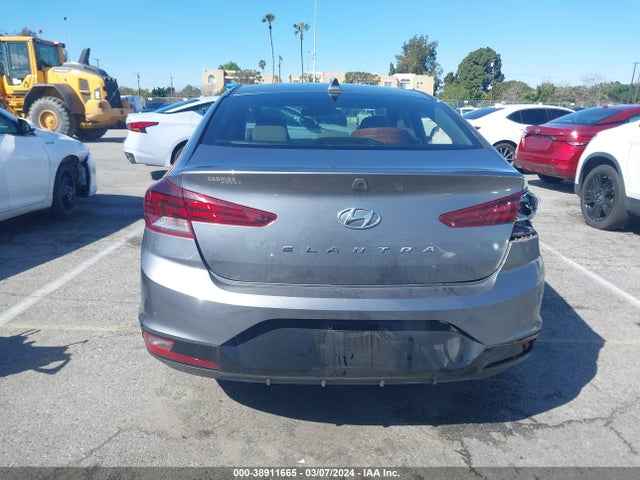Hyundai ELANTRA SEL 2019 5NPD84LF3KH422500 Image 16