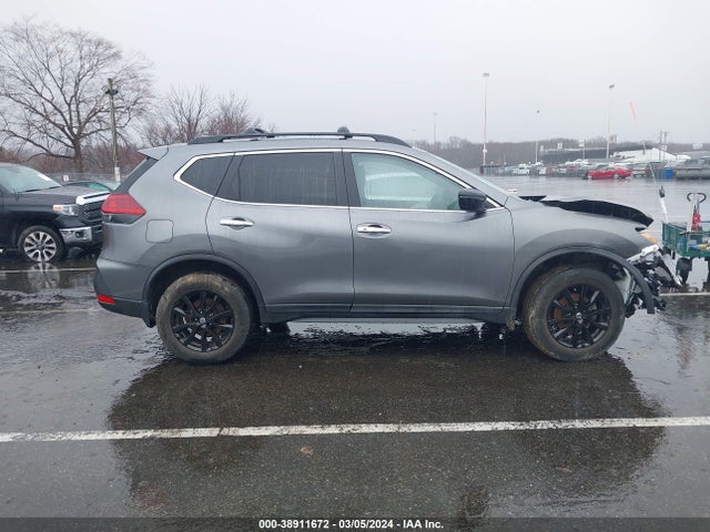 Nissan ROGUE SV 2018 5N1AT2MV6JC819636 Image 13
