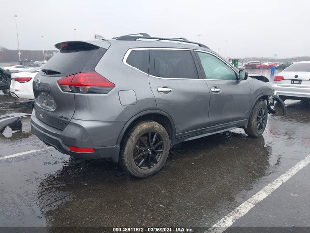 Nissan ROGUE SV 2018 5N1AT2MV6JC819636 Image 4