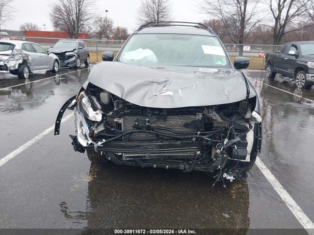 Nissan ROGUE SV 2018 5N1AT2MV6JC819636 Image 6