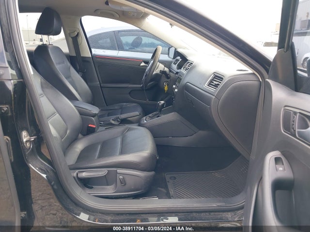 3VWD07AJ4EM376980 Volkswagen Jetta 1.8t Se