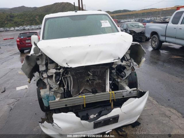 3N6CM0KN2KK704607 Nissan NV200 SV