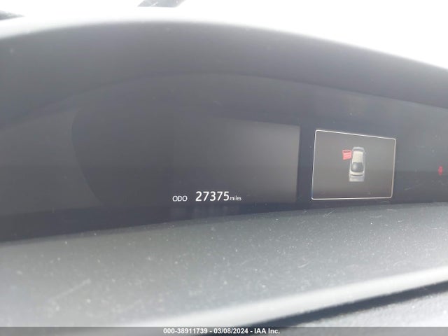 Toyota Prius Two Eco 2018 JTDKARFU6J3057873 Image 14
