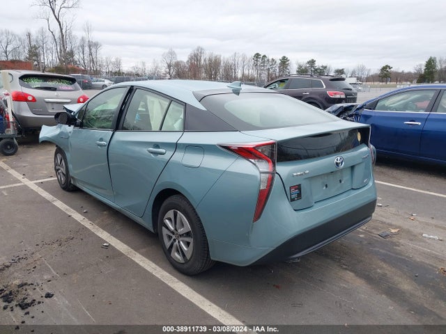 Toyota Prius Two Eco 2018 JTDKARFU6J3057873 Image 3
