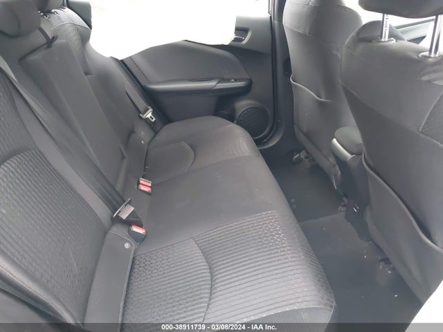 Toyota Prius Two Eco 2018 JTDKARFU6J3057873 Image 8