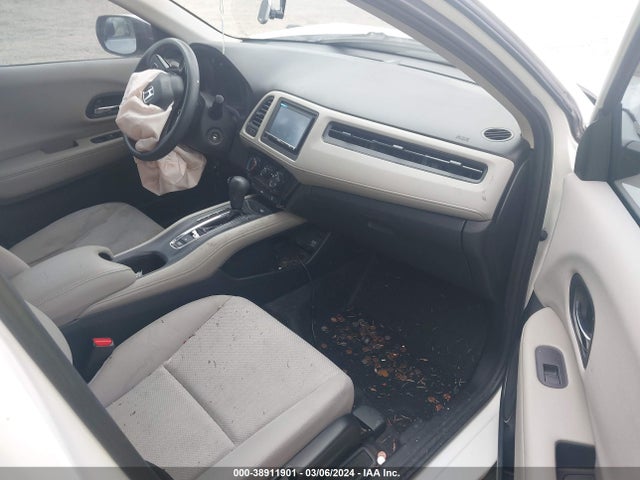 Honda HR-V LX 2016 3CZRU5H38GM717495 Image 5