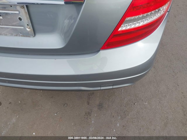 Mercedes-Benz C 250 2014 WDDGJ4HB9EG287206 Image 14