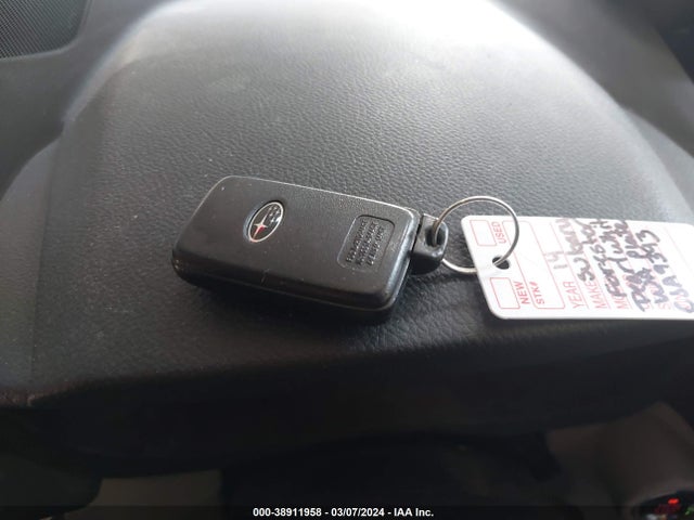 Subaru Forester 2.5i Touring 2014 JF2SJAPC3EH474949 Image 11
