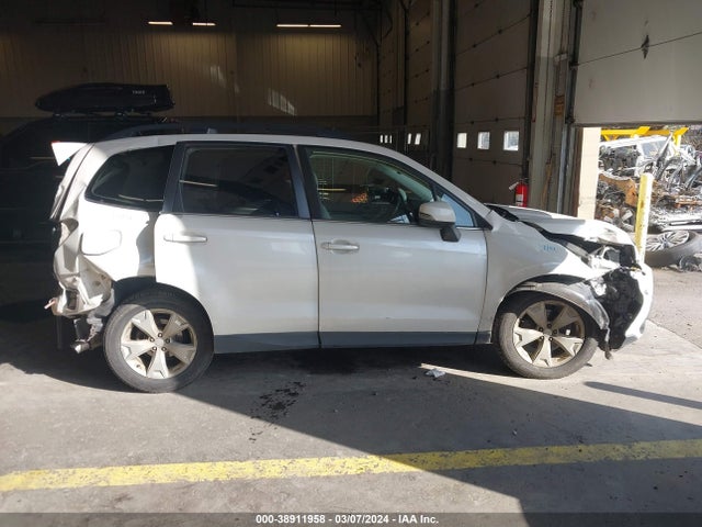Subaru Forester 2.5i Touring 2014 JF2SJAPC3EH474949 Image 13