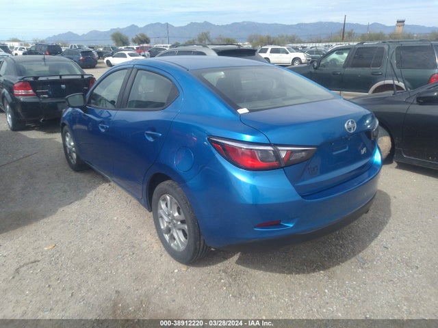 Scion IA 2016 3MYDLBZV7GY100861 Image 3