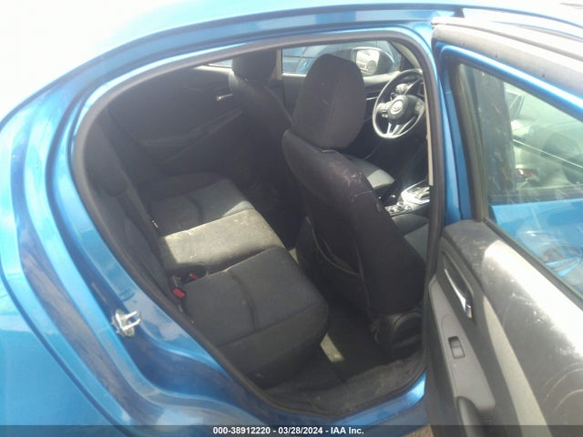 Scion IA 2016 3MYDLBZV7GY100861 Image 8