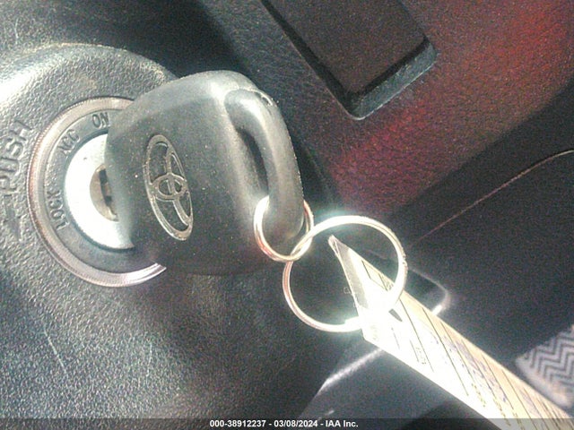 Toyota Rav4 Xle 2016 JTMRFREV8GD184041 Image 11