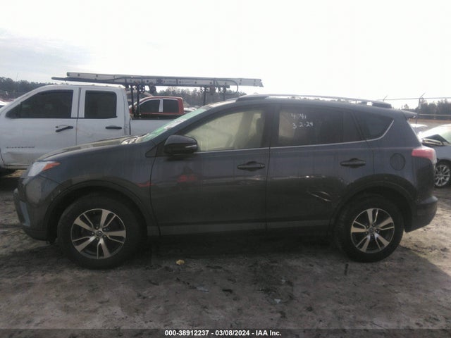 Toyota Rav4 Xle 2016 JTMRFREV8GD184041 Image 14