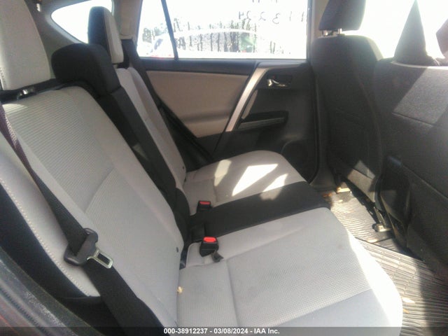 Toyota Rav4 Xle 2016 JTMRFREV8GD184041 Image 8