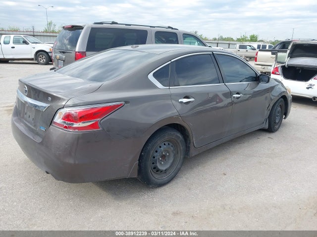 Nissan Altima 2.5 S 2014 1N4AL3AP3EN332975 Image 4