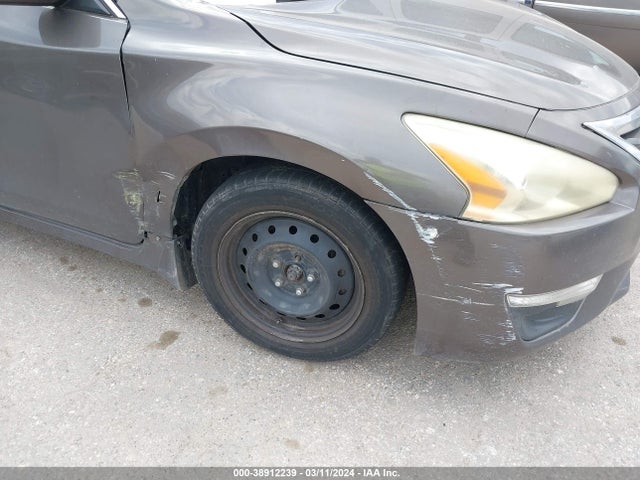 Nissan Altima 2.5 S 2014 1N4AL3AP3EN332975 Image 6