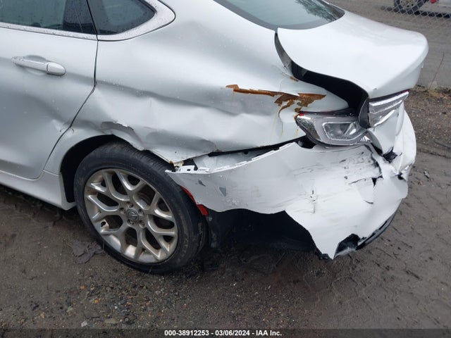 Chrysler 200 C 2015 1C3CCCEGXFN543576 Image 12