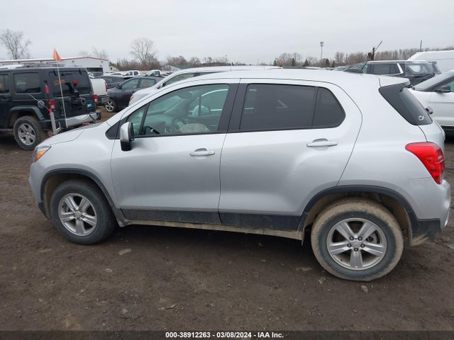Chevrolet Trax Awd Ls 2022 KL7CJNSM3NB544606 Image 14