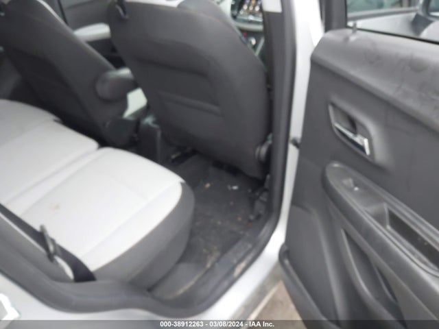 Chevrolet Trax Awd Ls 2022 KL7CJNSM3NB544606 Image 8