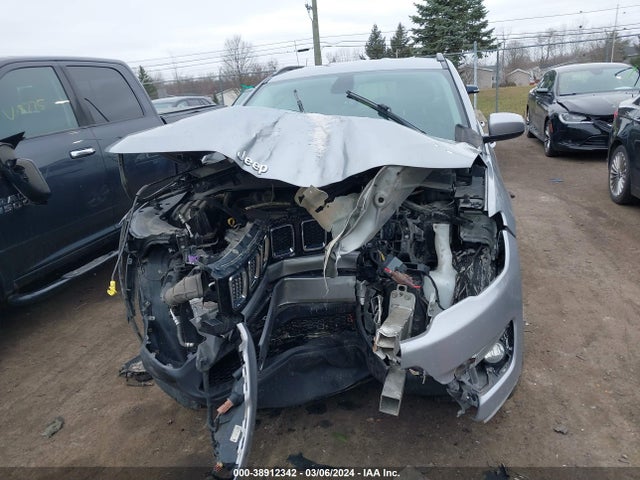 Jeep Compass Latitude 4x4 2018 3C4NJDBB7JT479272 Image 12