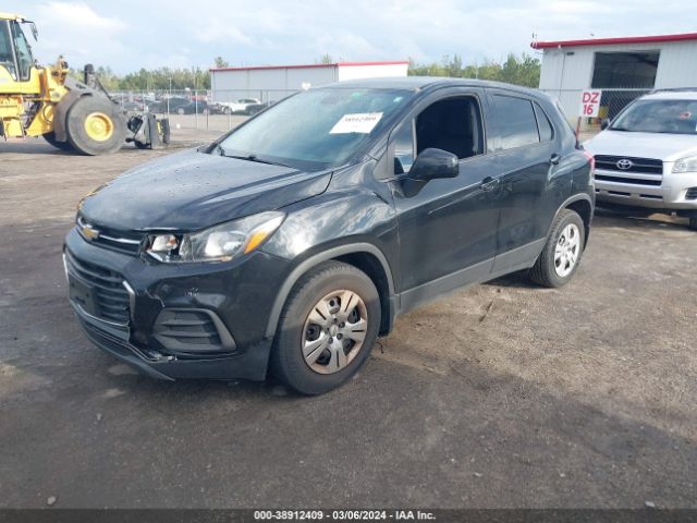 3GNCJKSB1JL269561 Chevrolet TRAX LS