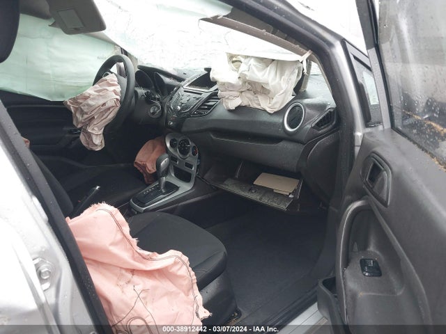 Ford FIESTA SE 2019 3FADP4BJ2KM126800 Image 5