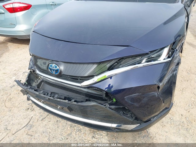 Toyota Venza Limited 2021 JTEAAAAH7MJ041541 Image 6