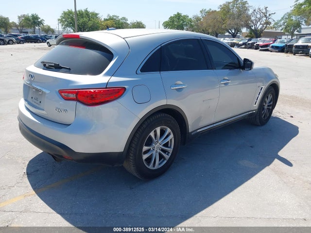 Infiniti QX70 2017 JN8CS1MU2HM143678 Image 4