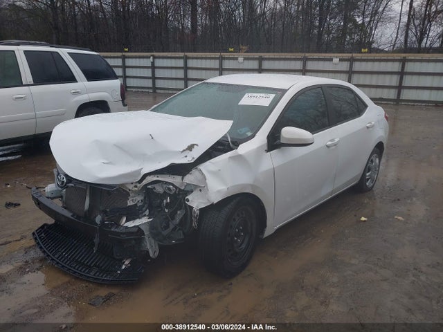 Toyota COROLLA LE 2015 2T1BURHEXFC305800 Image 2