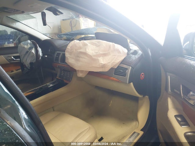 2009 JAGUAR XF SAJWA05B79HR03666 Photo 4