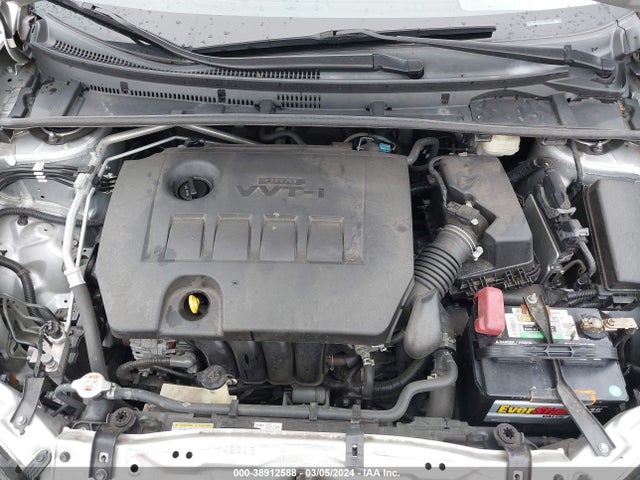 Toyota COROLLA LE 2018 5YFBURHE6JP823380 Image 10
