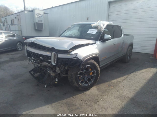 Rivian R1t Launch Edition 2022 7FCTGAAL9NN010537 Image 2