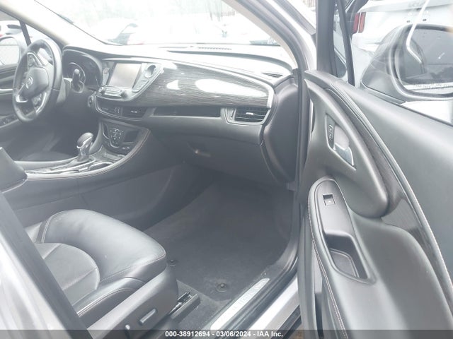 LRBFX1SA8JD007868 Buick Envision Essence