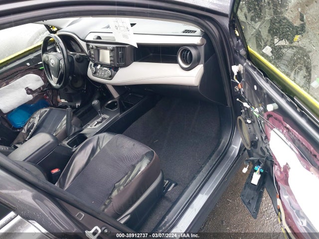 Toyota Rav4 Xle 2017 JTMRFREV0HJ709788 Image 5