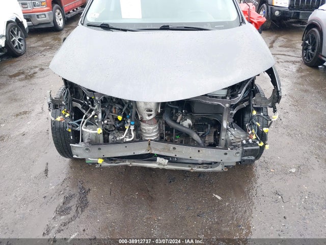 Toyota Rav4 Xle 2017 JTMRFREV0HJ709788 Image 6