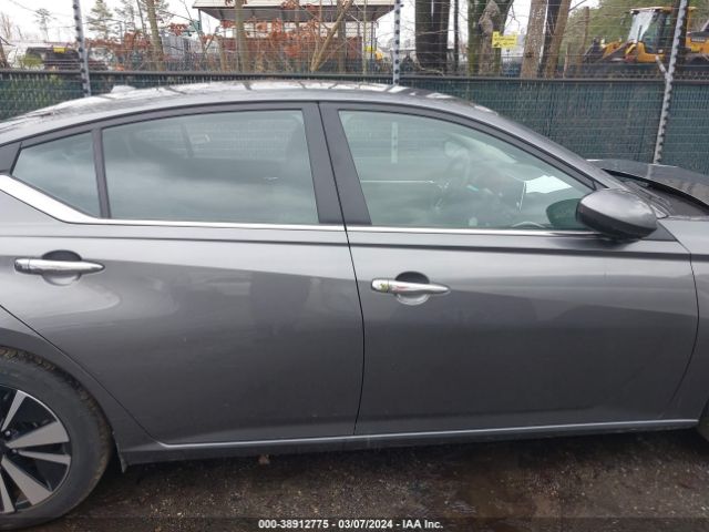 1N4BL4DV2NN388569 Nissan Altima Sv Fwd