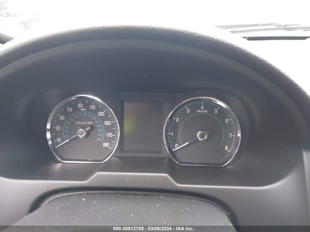 2013 JAGUAR XF SAJWA0E76D8S71120 Photo 6