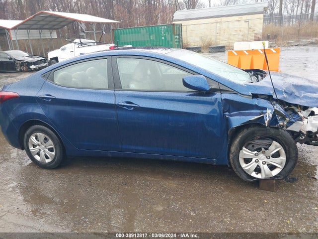 Hyundai ELANTRA SE 2016 5NPDH4AE4GH756827 Image 14