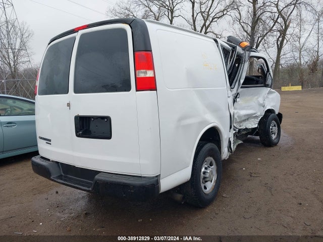 Chevrolet Express 2500 Work Van 2014 1GCWGFCA7E1160276 Image 4