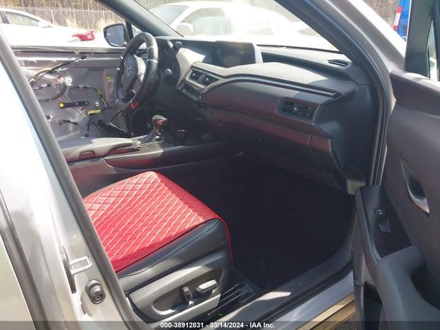 JTHP3JBH6L2031145 Lexus UX 200