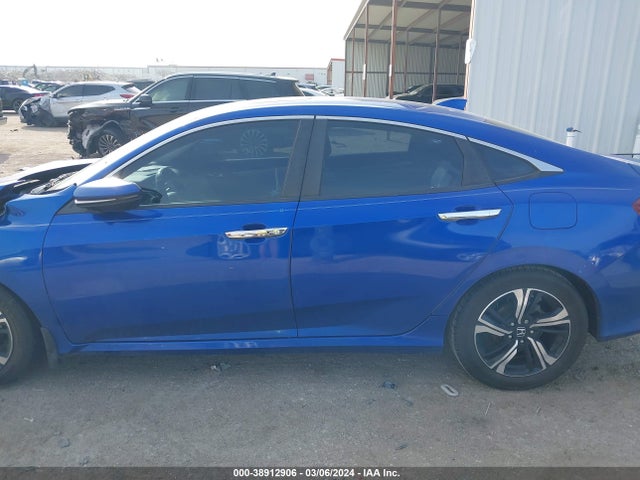 Honda Civic Touring 2018 JHMFC1F93JX005861 Image 14