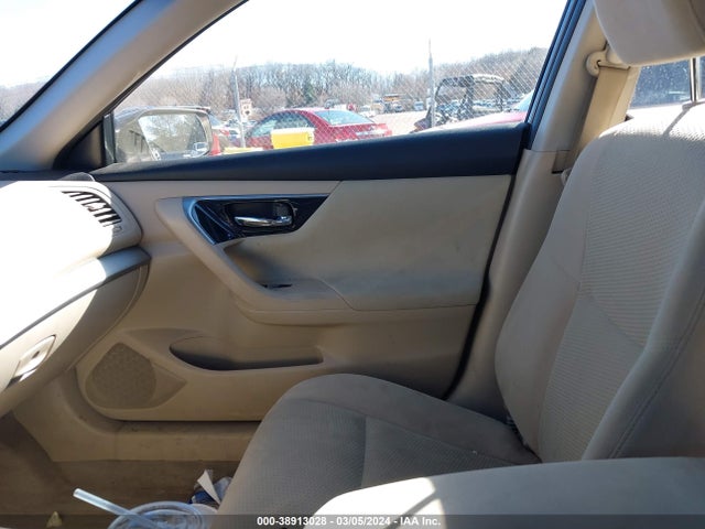 Nissan Altima 2.5 S 2014 1N4AL3AP3EC321793 Image 5