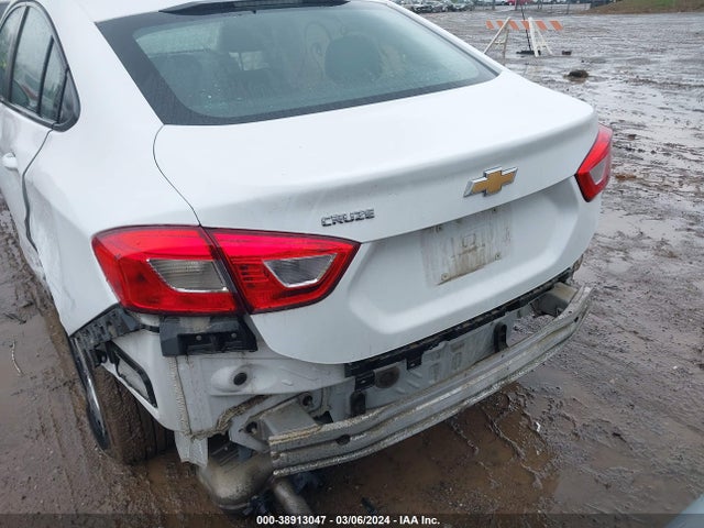Chevrolet Cruze Ls Auto 2018 1G1BC5SM1J7234095 Image 12