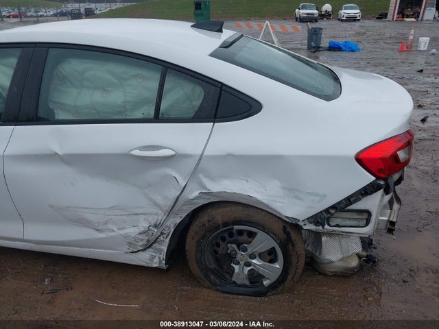 Chevrolet Cruze Ls Auto 2018 1G1BC5SM1J7234095 Image 13