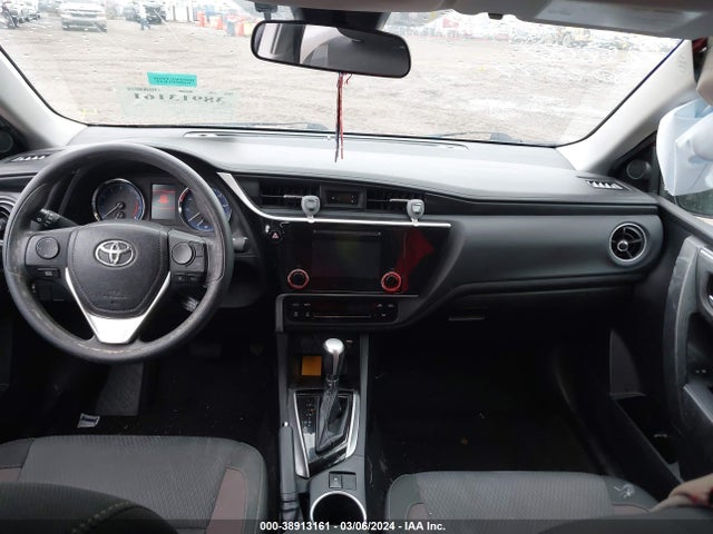 Toyota COROLLA LE 2018 2T1BURHEXJC108599 Image 5