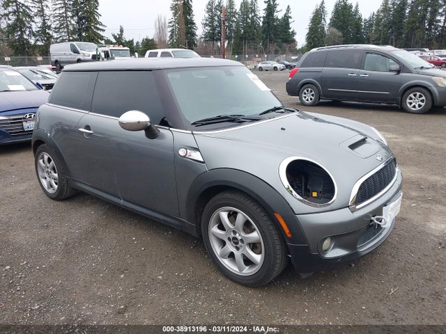 2009 MINI COOPER S WMWMF73559TT96984 Photo 0