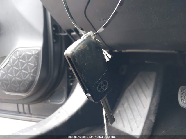Toyota RAV4 LE 2021 2T3K1RFV0MC160637 Image 11